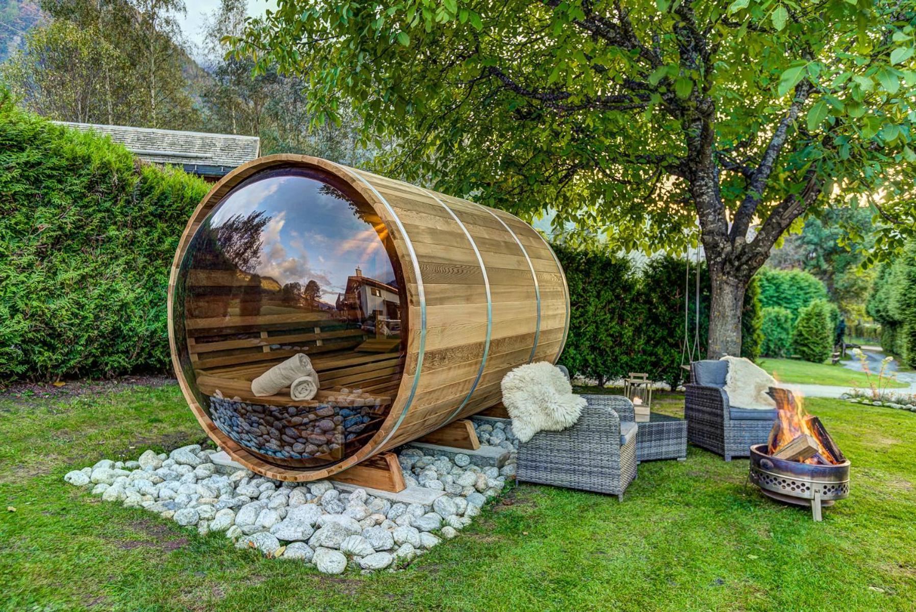 Tiki Lodge - Hot Tub & Sauna Chamonix Eksteriør bilde