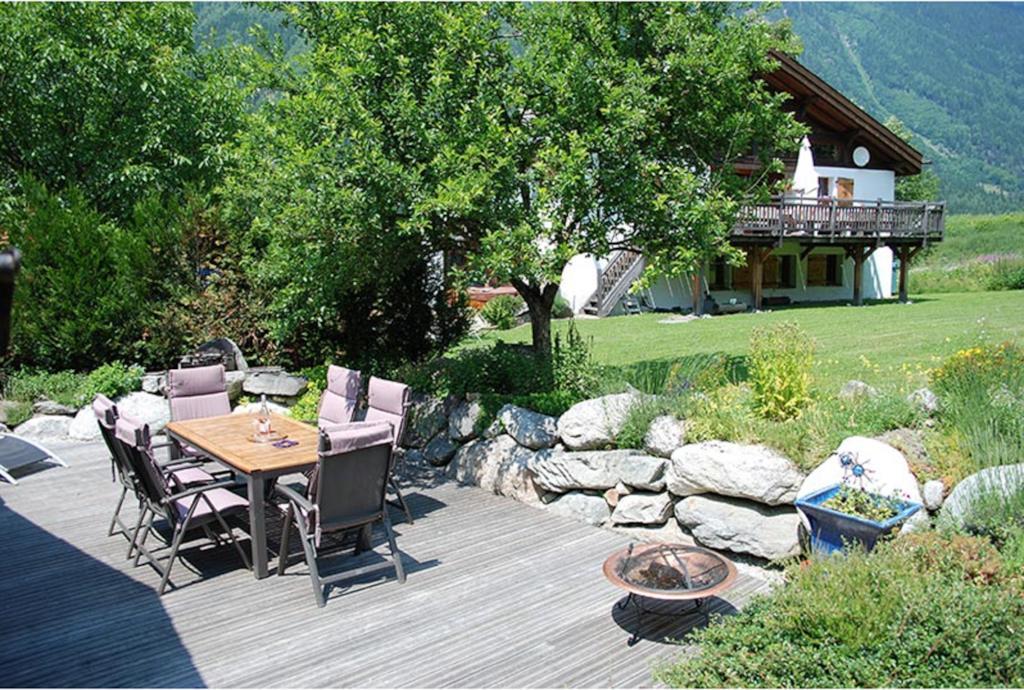 Tiki Lodge - Hot Tub & Sauna Chamonix Eksteriør bilde